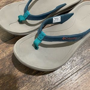 Columbia Flip Flops